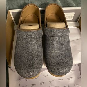 BNIB Grey Denim Danskos